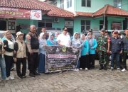 Cigombong Bogor Bantu Korban Bencana Sukabumi