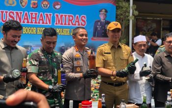 Ribuan Botol Miras Dimusnahkan Polresta Bogor